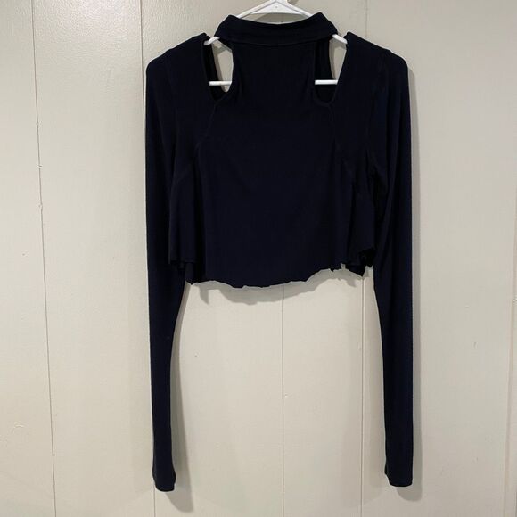 Free People Cutout Mock Neck Long Sleeve Top Black Size L (Cropped Raw Hem) - Picture 2 of 8